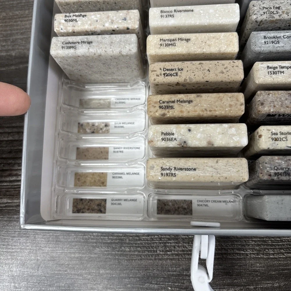 Wilsonart Solid Surface Sample Kit Box Of‎ 69 2x2 Tiles Multicolor